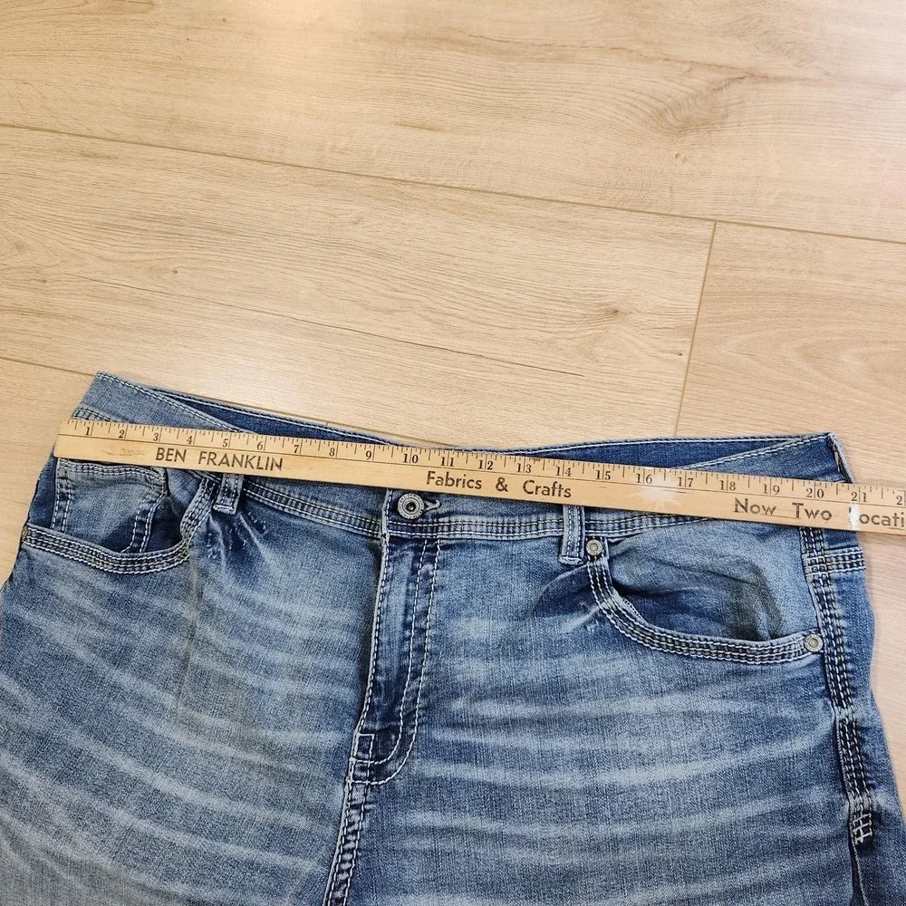 BKE Seth Bootcut Jeans Mens 42x32 Blue Med Wash Relaxed Fit Stretch Denim